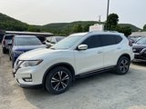 Used 2018 Nissan Rogue SL image 2