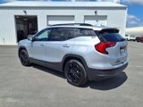 Used 2021 GMC Terrain SLT w/ Elevation Edition image 4