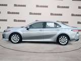 Used 2018 Toyota Camry LE image 2