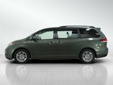 Used 2014 Toyota Sienna XLE image 2