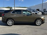 Used 2023 Chevrolet Equinox LT image 2