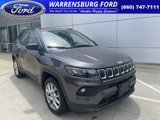 Used 2022 Jeep Compass Latitude image 2