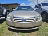 Used 2006 Toyota Avalon XLS image 2
