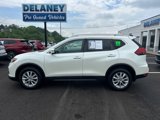 Used 2017 Nissan Rogue SV w/ SV Premium Package image 6