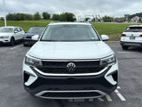 Certified 2023 Volkswagen Taos SE w/ Panoramic Sunroof Package image 2