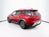 Used 2022 Nissan Pathfinder SL w/ SL Premium Package image 5