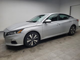 Used 2021 Nissan Altima 2.5 SV image 2
