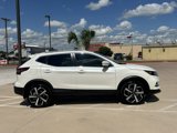 Used 2022 Nissan Rogue Sport SL image 4