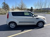 Used 2013 Kia Soul + image 2