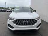 Used 2024 Ford Edge SE image 3