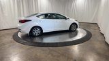 Used 2015 Hyundai Elantra SE w/ Option Group 02 image 2