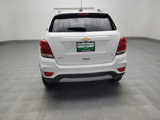 Used 2020 Chevrolet Trax LT w/ LT Convenience Package image 6