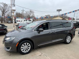 Used 2017 Chrysler Pacifica Touring-L image 2