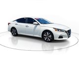 Used 2021 Nissan Altima 2.5 SV image 2