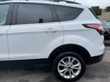 Used 2018 Ford Escape SE w/ SE Sync 3 Package image 4