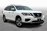 Used 2020 Nissan Pathfinder SV image 2