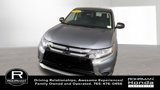 Used 2016 Mitsubishi Outlander SE image 3