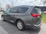 Used 2020 Chrysler Pacifica Touring-L image 5