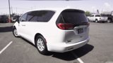 Used 2017 Chrysler Pacifica Touring image 5