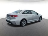 Used 2022 Toyota Corolla LE image 3