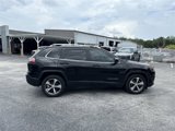 Used 2020 Jeep Cherokee Limited w/ Technology Group image 3