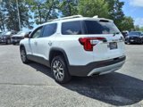 Used 2023 GMC Acadia SLE w/ Driver Convenience Package image 5