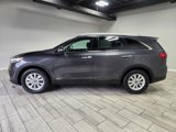 Used 2019 Kia Sorento LX w/ LX Convenience Package image 2