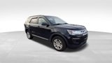 Used 2019 Ford Explorer XLT image 2