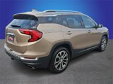 Used 2019 GMC Terrain SLT w/ Preferred Package image 4