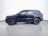 Used 2019 Jeep Grand Cherokee Laredo image 4