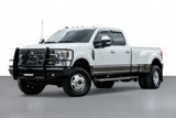 Used 2019 Ford F350 Lariat w/ Chrome Package image 4