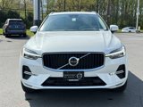 Certified 2022 Volvo XC60 B5 Momentum image 2