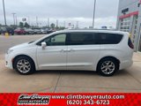 Used 2019 Chrysler Pacifica Touring-L Plus w/ Advanced Safetytec Group image 4
