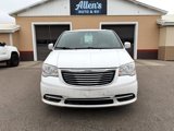 Used 2014 Chrysler Town & Country Touring image 2