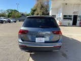 Used 2018 Volkswagen Tiguan SE w/ Panoramic Sunroof Package image 4