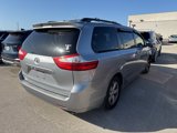 Used 2015 Toyota Sienna LE image 3