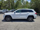 Certified 2018 Jeep Grand Cherokee Limited image 3
