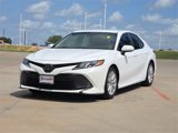 Used 2020 Toyota Camry LE image 3