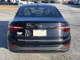 Used 2024 Volkswagen Jetta SE image 4