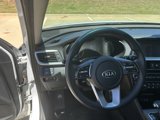 Used 2020 Kia Optima LX image 5