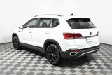 New 2024 Volkswagen Taos SE image 4
