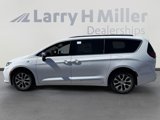 New 2025 Chrysler Pacifica Pinnacle image 5