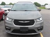 Used 2021 Chrysler Pacifica Touring-L image 2