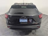 Used 2024 Chevrolet Trax RS w/ Sunroof Package image 4