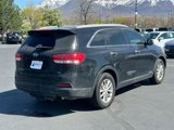 Used 2017 Kia Sorento LX image 4