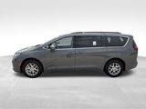 Used 2022 Chrysler Pacifica Touring-L image 3