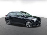 Used 2024 Nissan Kicks SV image 2