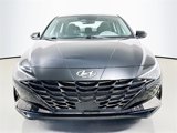 Used 2022 Hyundai Elantra SEL w/ Convenience + Premium Package image 2