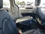 Used 2018 Chrysler Pacifica Touring-L image 3