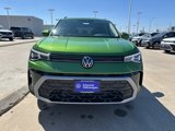New 2025 Volkswagen Taos SE image 4